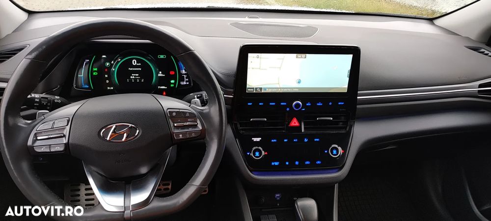 Hyundai IONIQ - 13