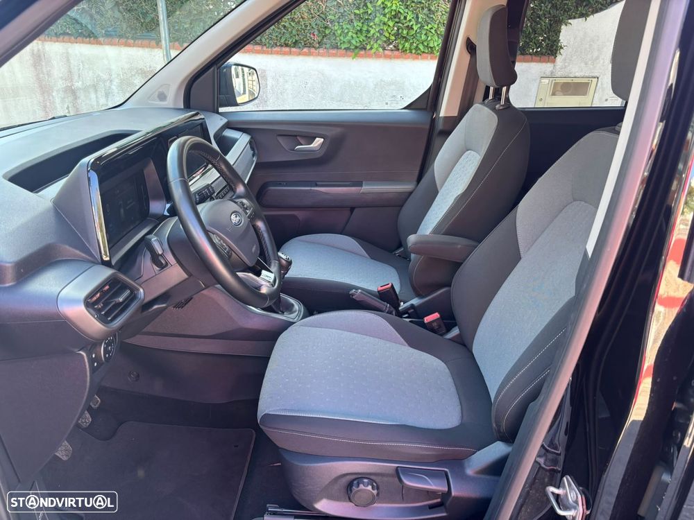 Ford Tourneo Courier 1.0 EcoBoost Titanium - 24