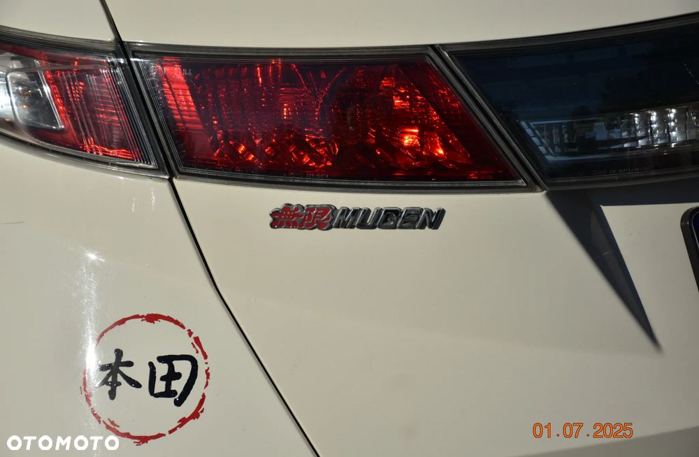 Honda Civic 2.0 i-VTEC Type R Championship White Edition - 16