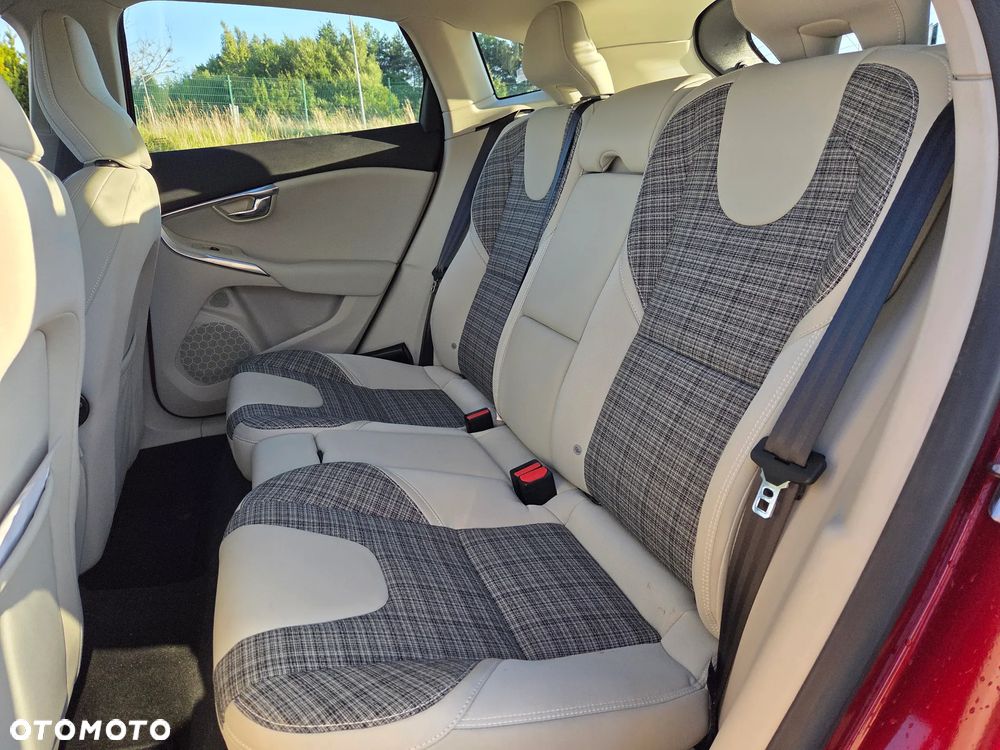 Volvo V40 T3 Drive-E Momentum - 6