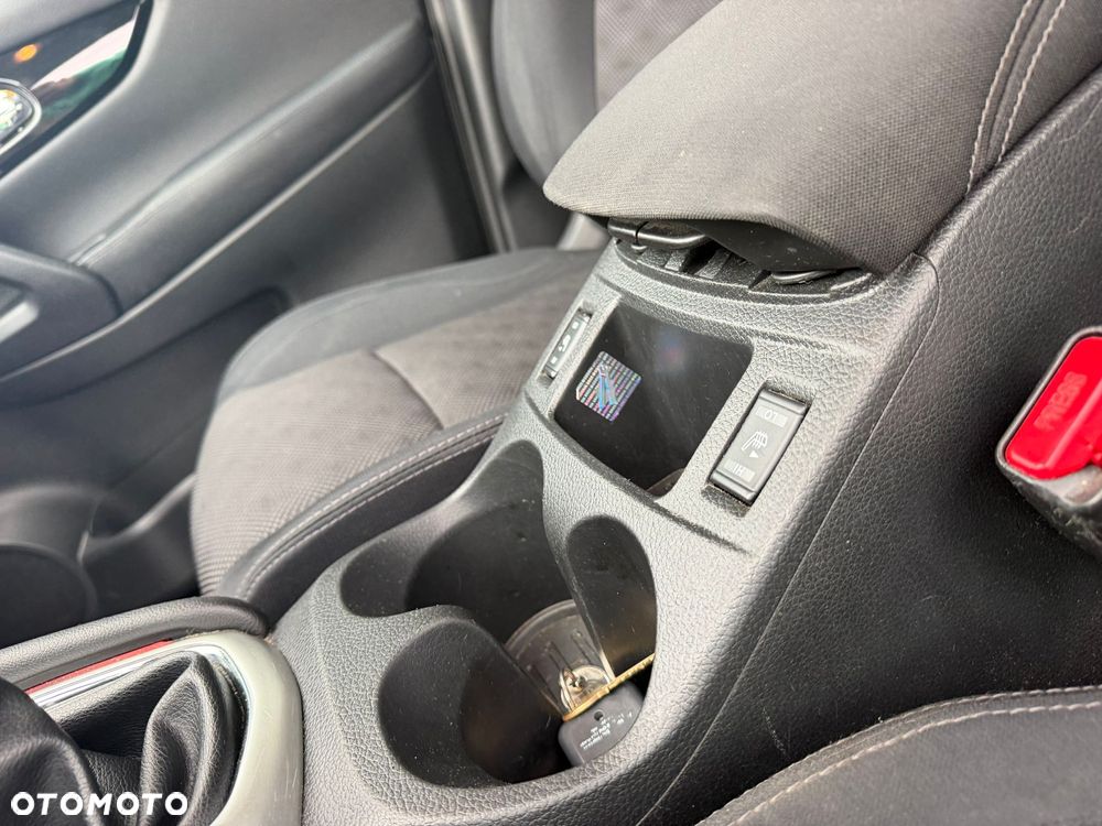 Nissan Qashqai - 9