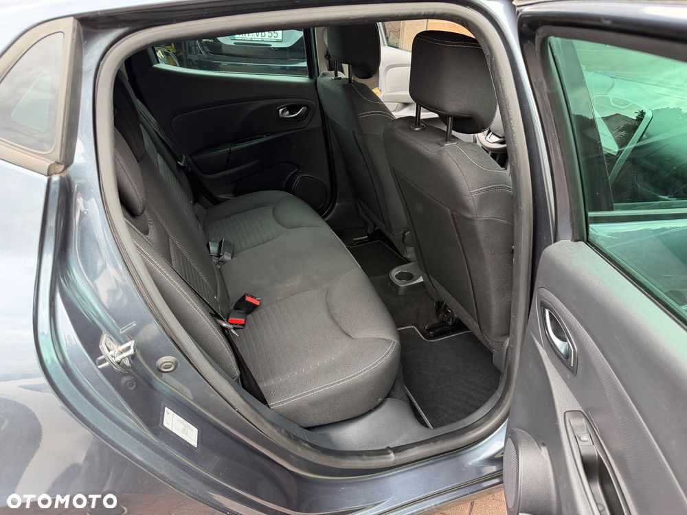 Renault Clio 1.2 16V 75 Limited - 26