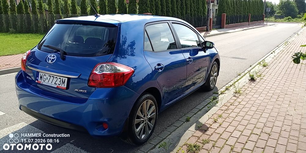 Toyota Auris 1.8 Premium - 28