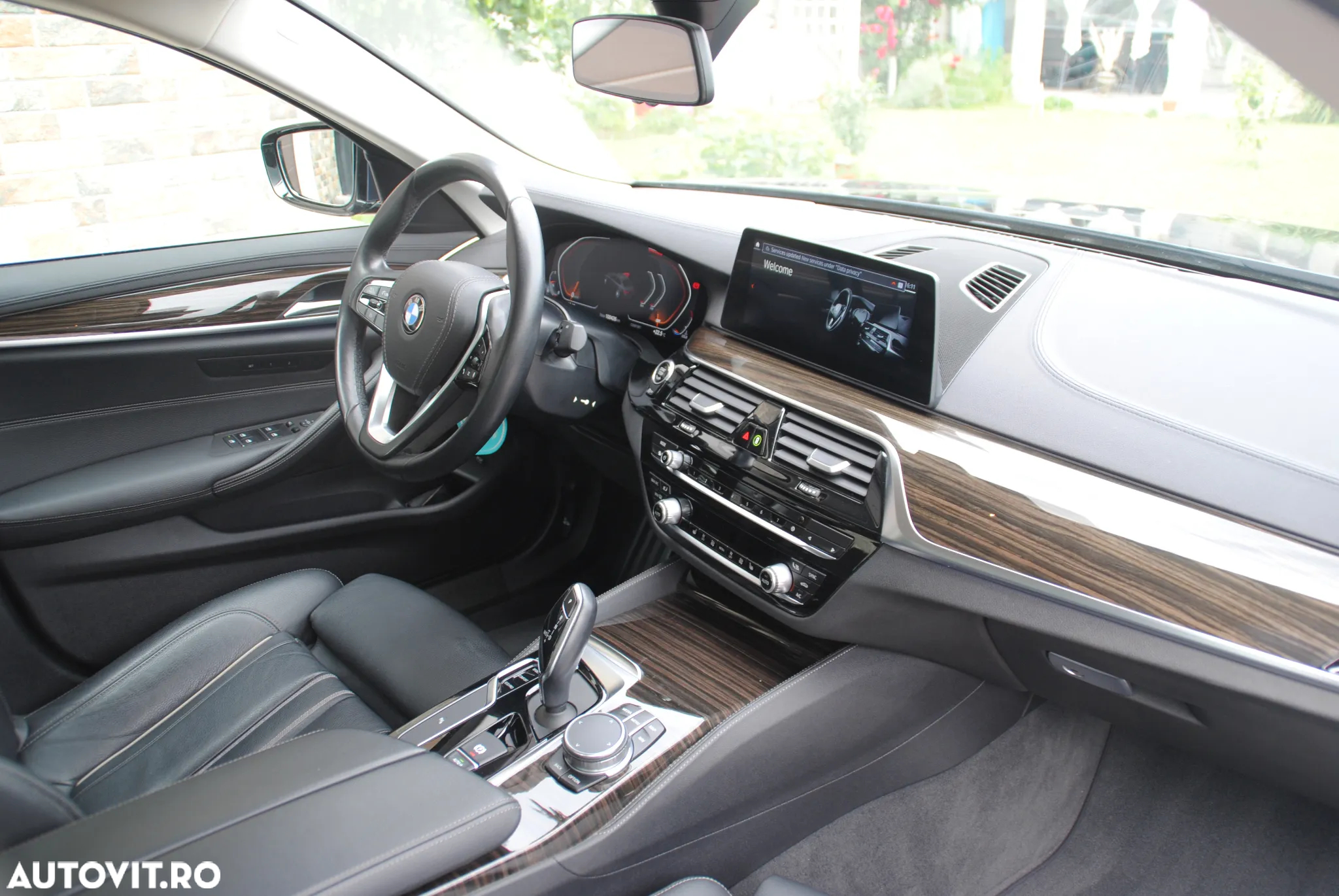 BMW Seria 5 520i AT - 19