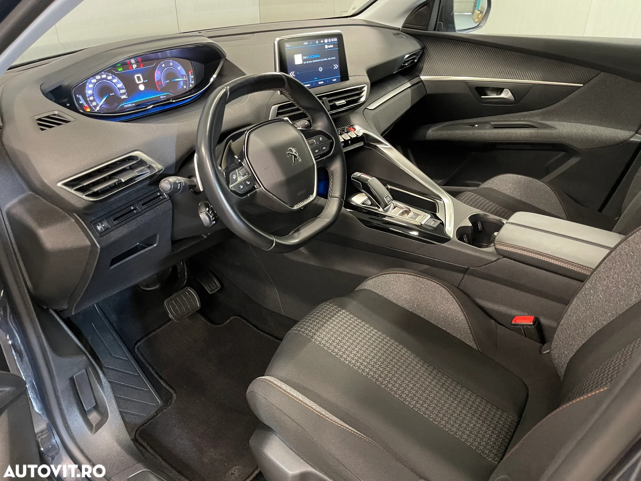 Peugeot 3008 BlueHDi 130 Stop & Start EAT8 Active Pack - 5