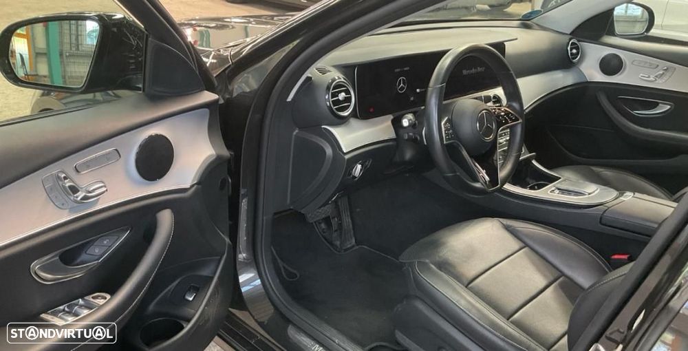 Mercedes-Benz E 300 de 4Matic T 9G-TRONIC Avantgarde - 3