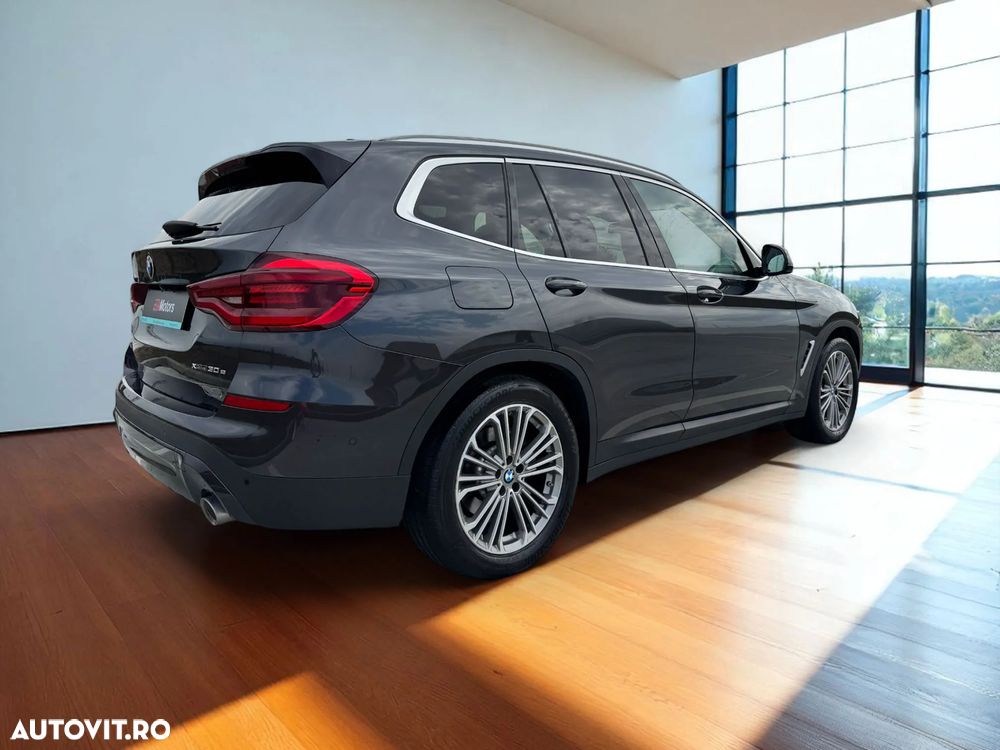 BMW X3 xDrive30e AT PHEV - 3