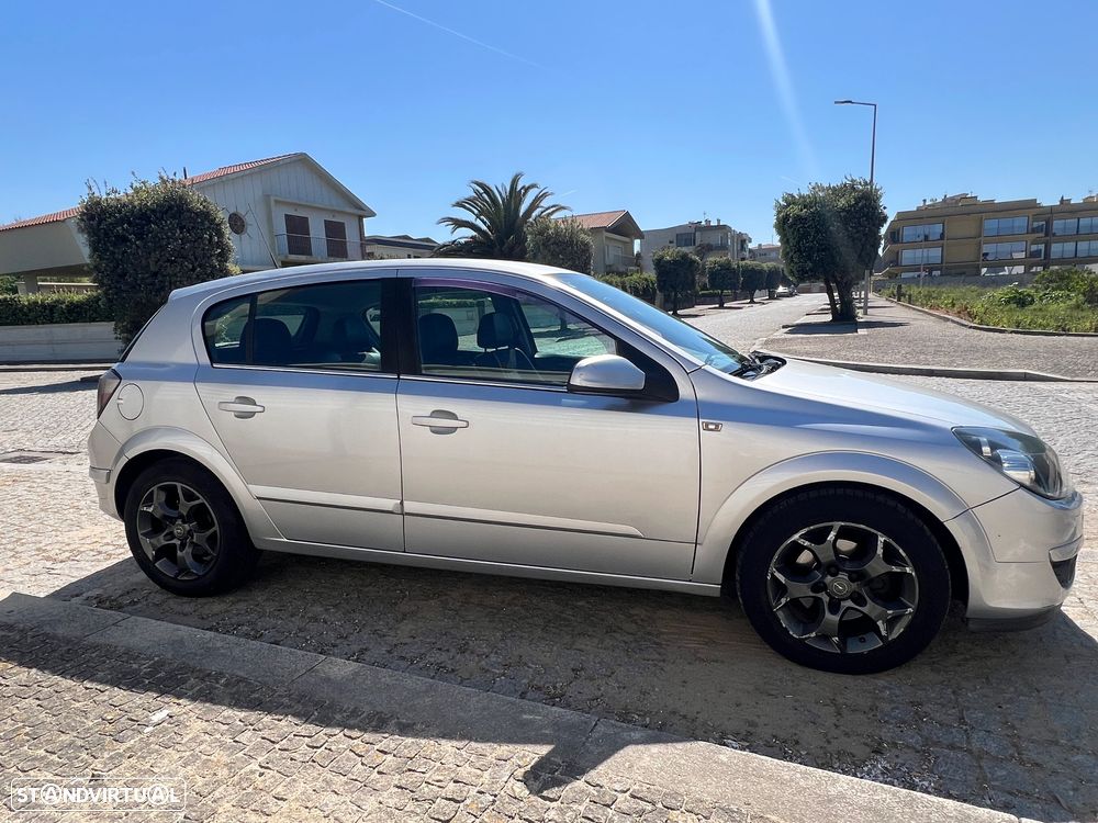 Opel Astra 1.7 CDTI Enjoy - 4