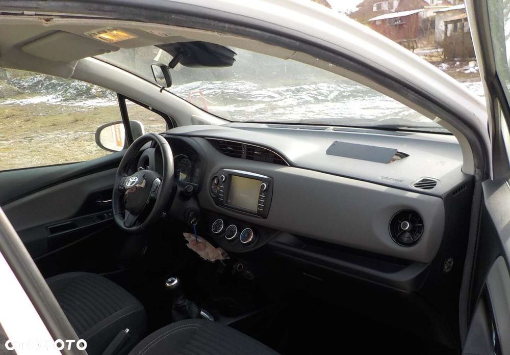 Toyota Yaris - 18
