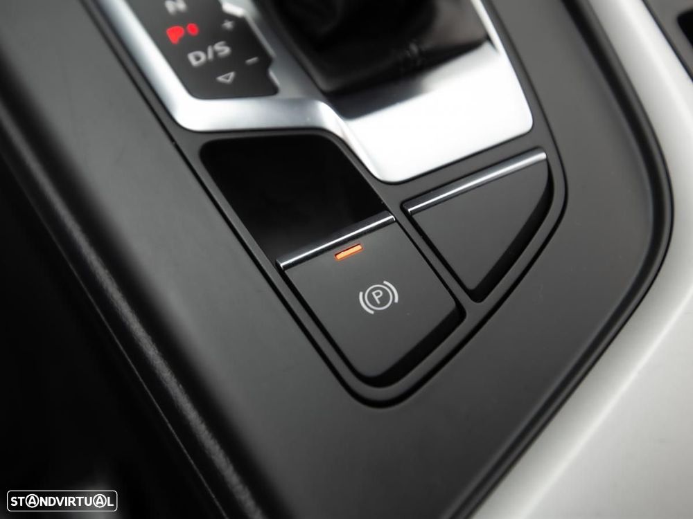 Audi A4 Avant 35 TDI S line S tronic - 23