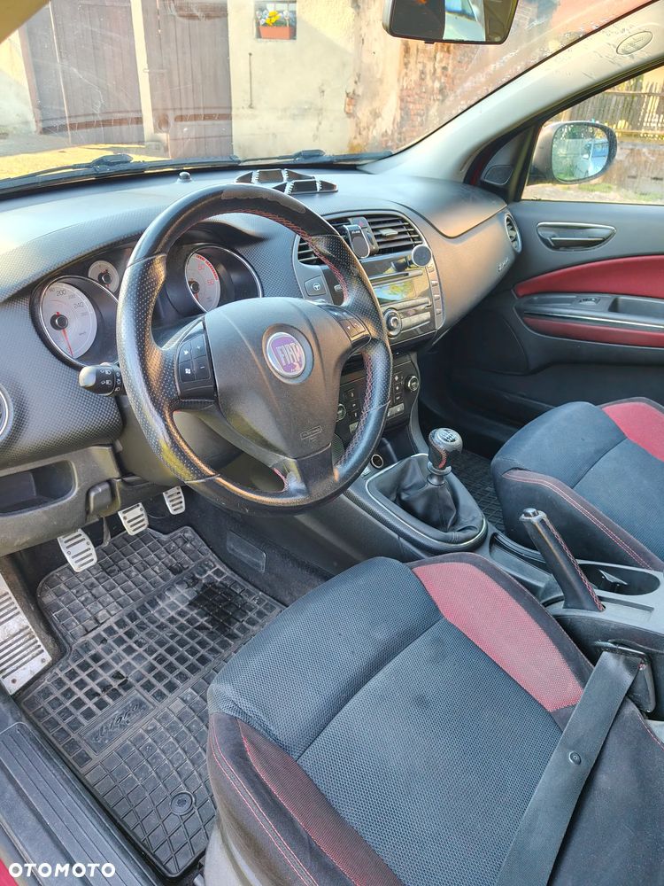 Fiat Bravo 1.9 Multijet 16V Sport - 25