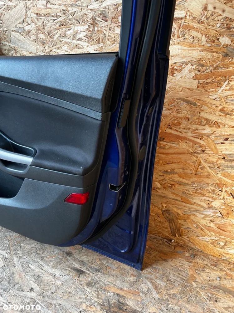 Drzwi PRZEDNIE PRAWE prawy przód FORD FOCUS MK3 LIFT HB 5D Kod lakieru: HF - 15