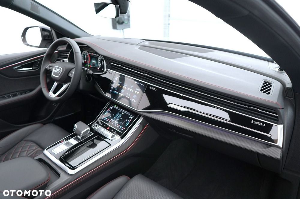 Audi Q8 - 30