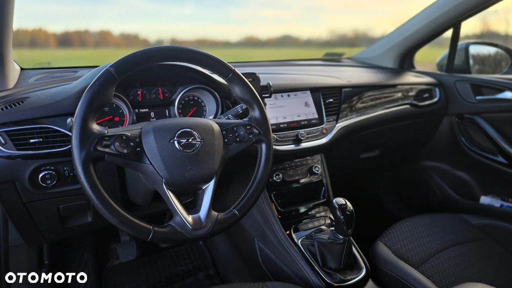 Opel Astra V 1.4 T Elite - 11