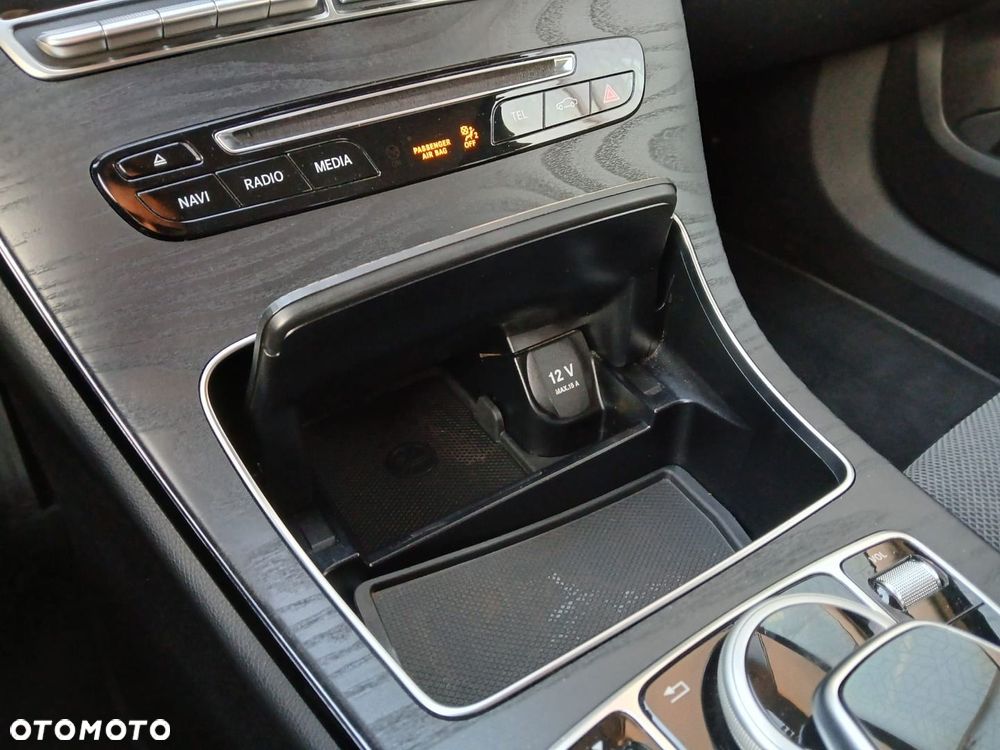 Mercedes-Benz Klasa C 180 9G-TRONIC - 40