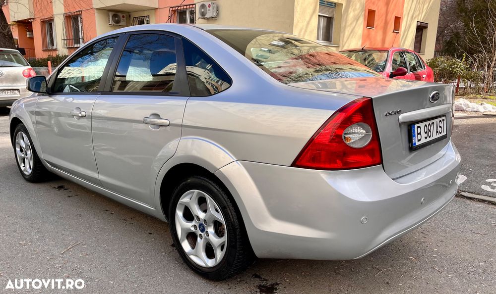 Ford Focus - 7