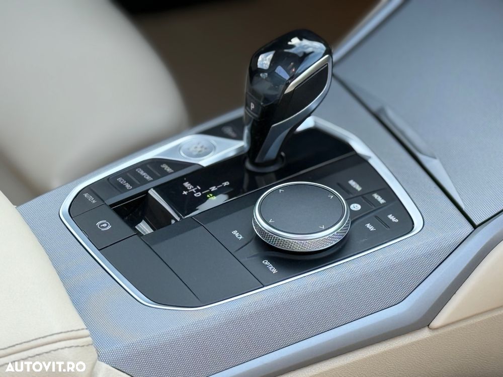 BMW Seria 3 320i AT - 19