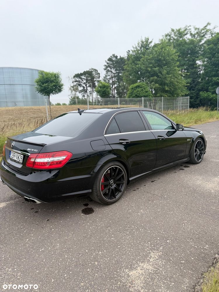 Mercedes-Benz Klasa E 63 AMG AMG Speedshift 7G-MCT - 4