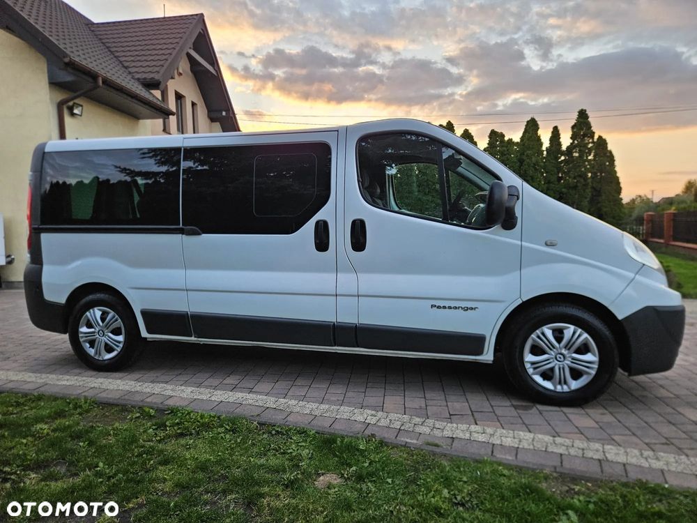 Renault Trafic Passenger Expression - 5