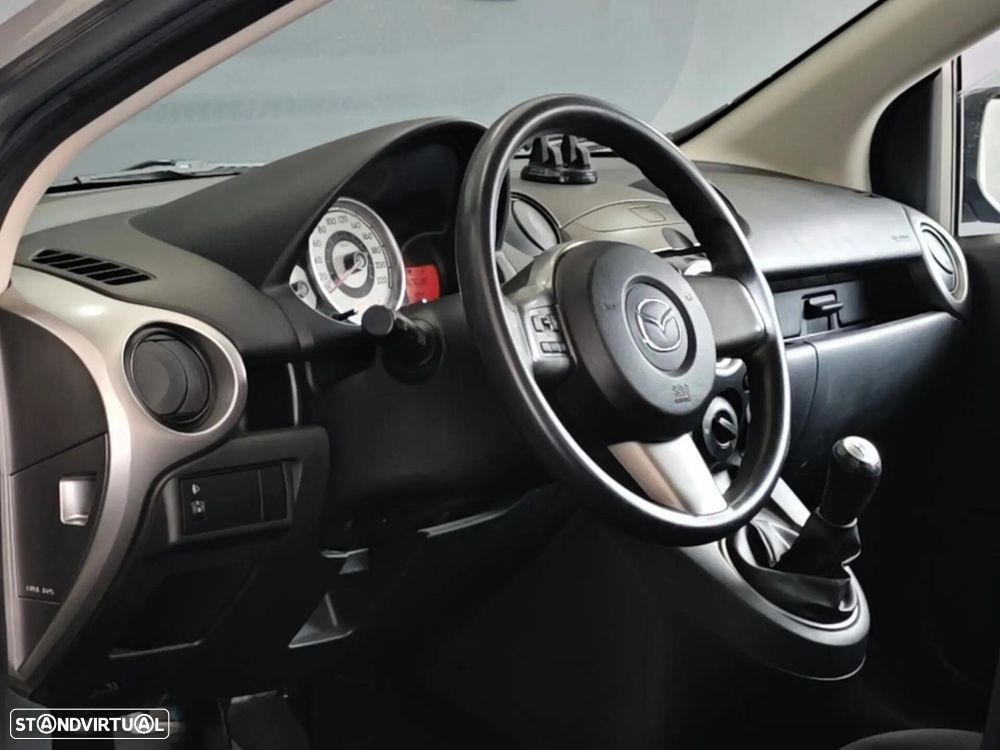Mazda 2 1.3 MZR Comfort - 23