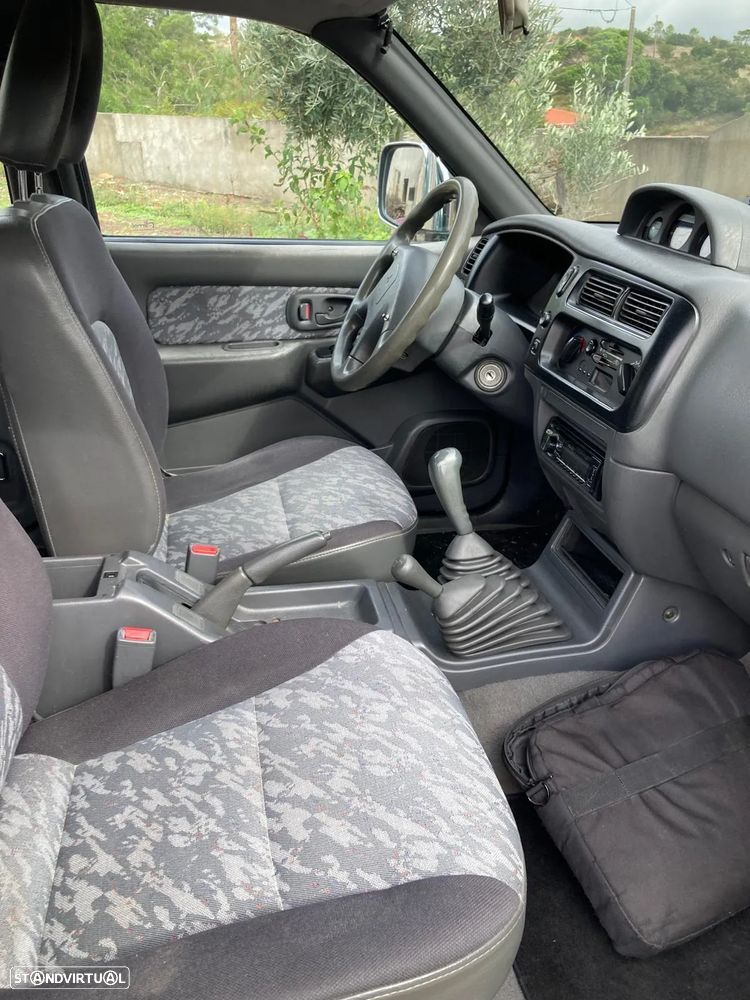 Mitsubishi L200 2.5 TD Strakar CD 3200 - 2