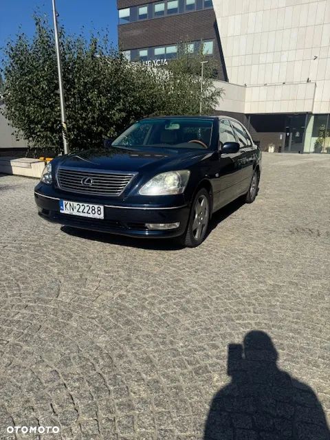 Lexus LS 430 Voyage - 2