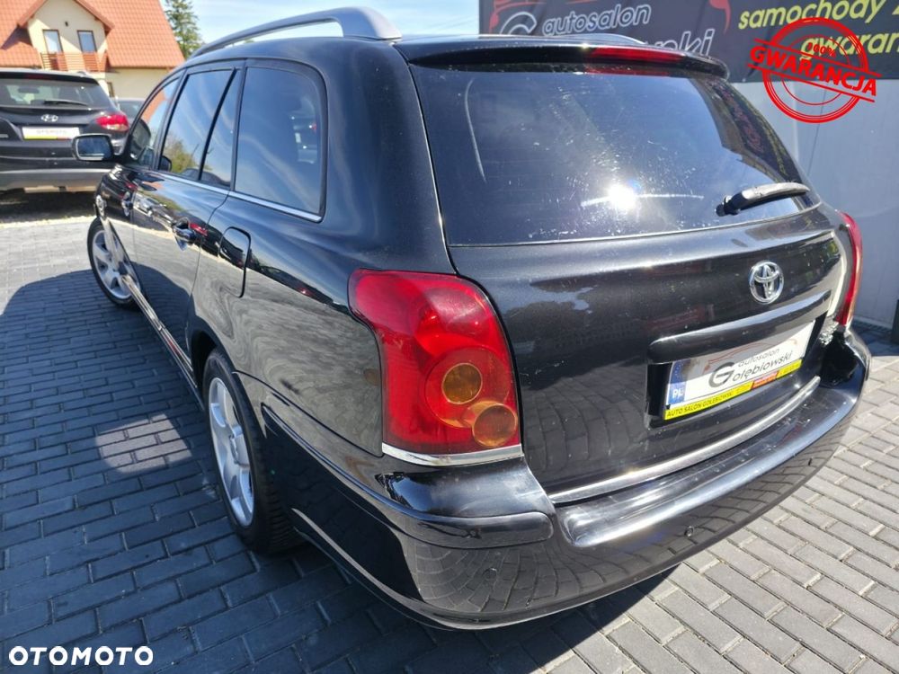 Toyota Avensis - 7