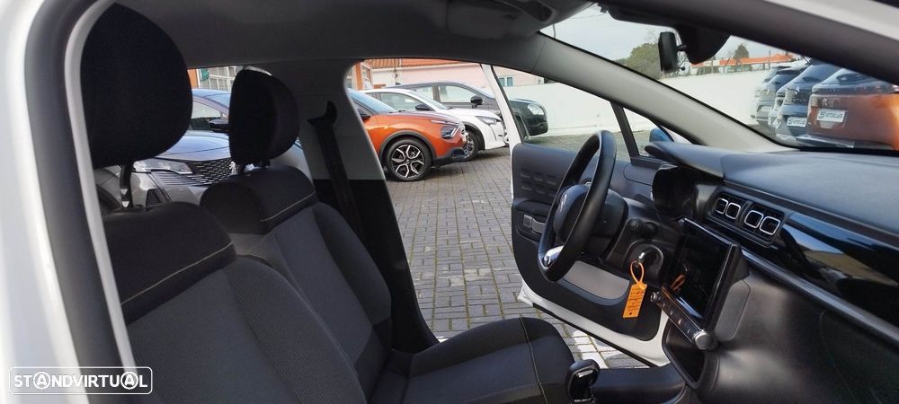 Citroën C3 1.2 PureTech Shine - 19