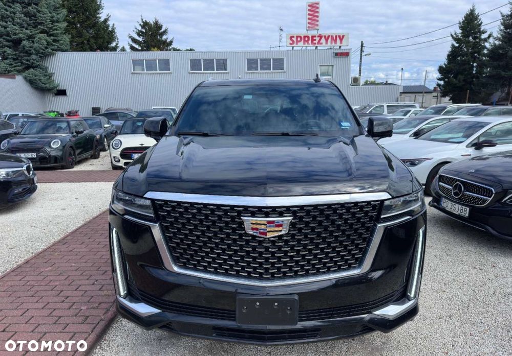 Cadillac Escalade - 3