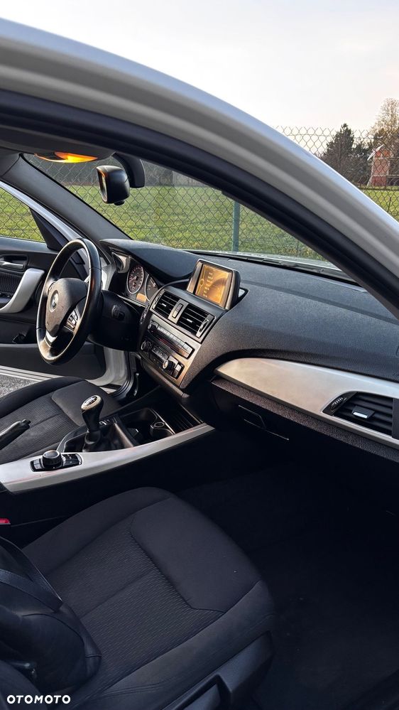 BMW Seria 1 116d - 14