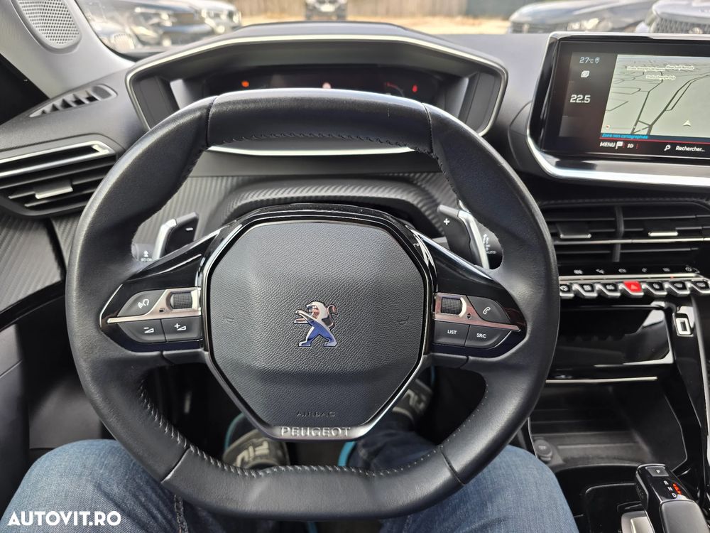 Peugeot 2008 PureTech 130 EAT8 GT Pack - 26