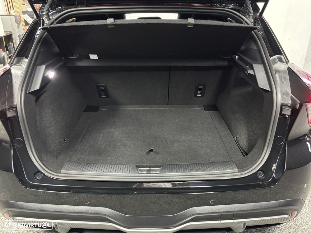 MG MG4 64 kWh Luxury - 22