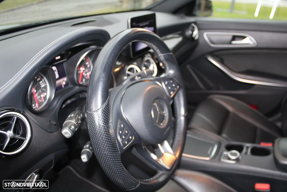 Mercedes-Benz CLA 200 d Shooting Brake AMG Line Aut. - 14