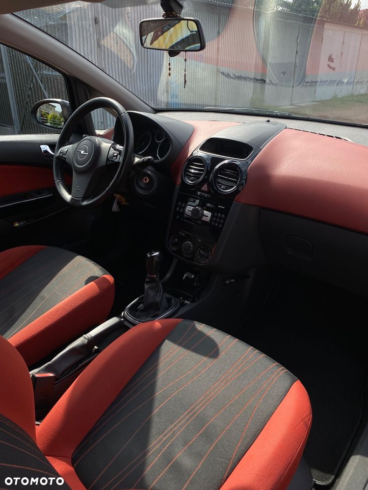 Opel Corsa 1.2 16V 111 - 8
