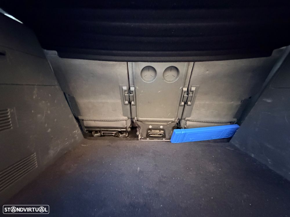 Ford Focus C-Max 1.6 TDCi Ambiente - 32