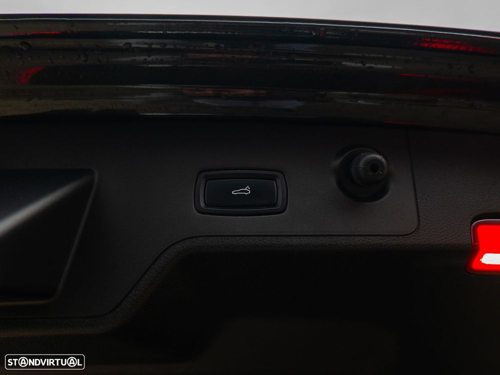 Porsche Panamera Sport Turismo 4 E-Hybrid - 10