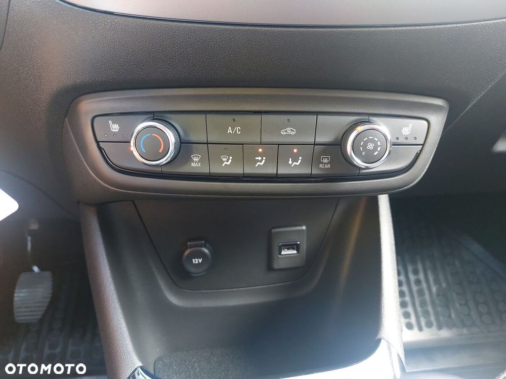 Opel Crossland - 17