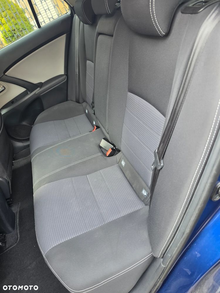 Toyota Avensis 2.0 D-4D Active Business - 12
