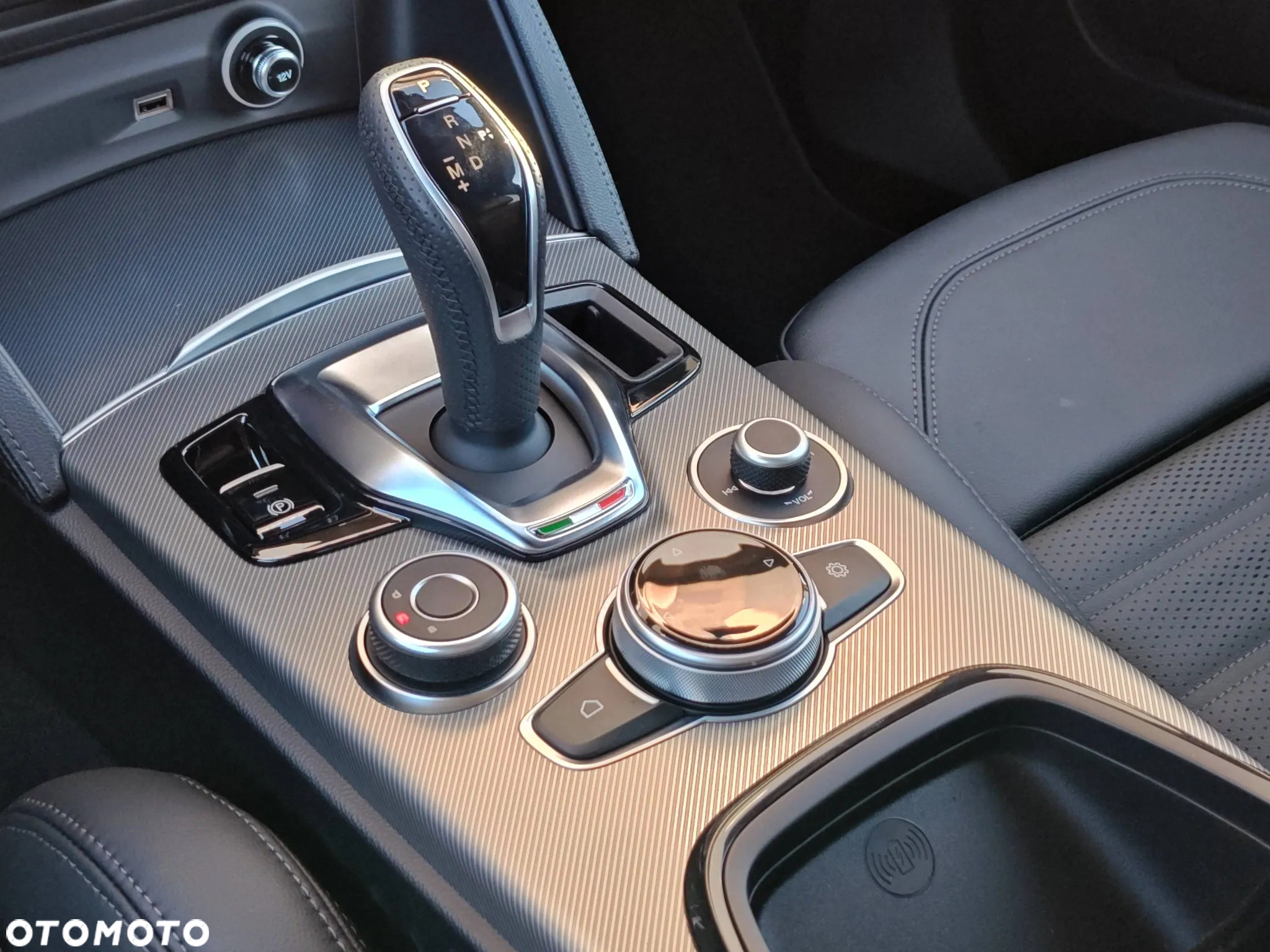 Alfa Romeo Stelvio 2.0 Turbo Veloce Q4 - 14