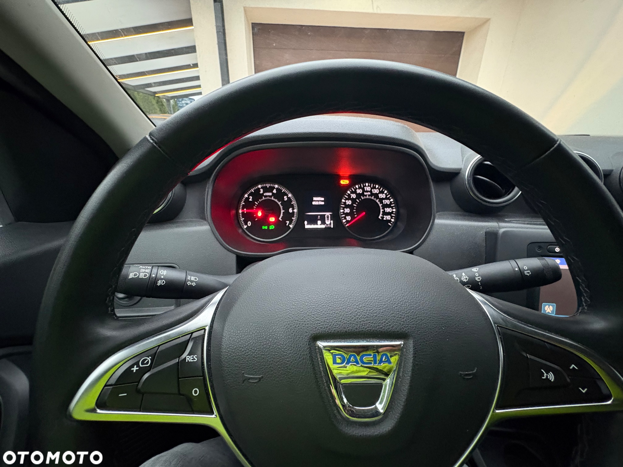 Dacia Duster 1.6 SCe Comfort - 34