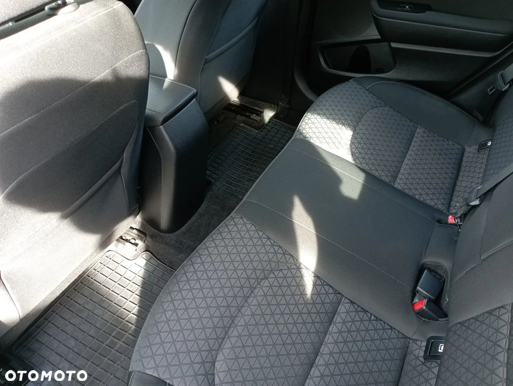 Kia Ceed 1.5 T-GDI M - 5