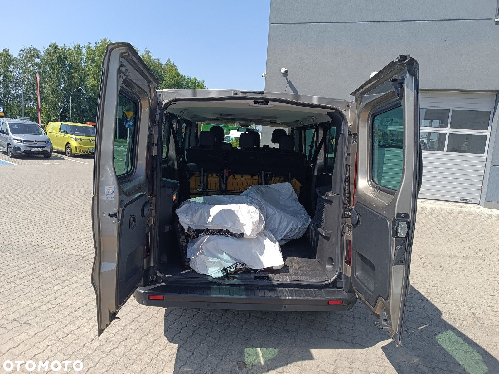 Renault Trafic - 10