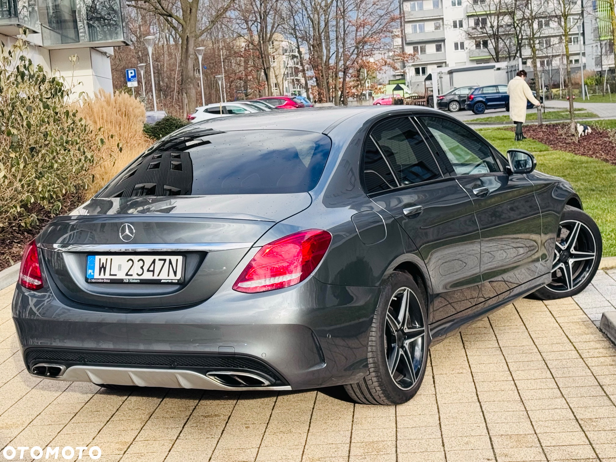 Mercedes-Benz Klasa C AMG 43 4-Matic - 14