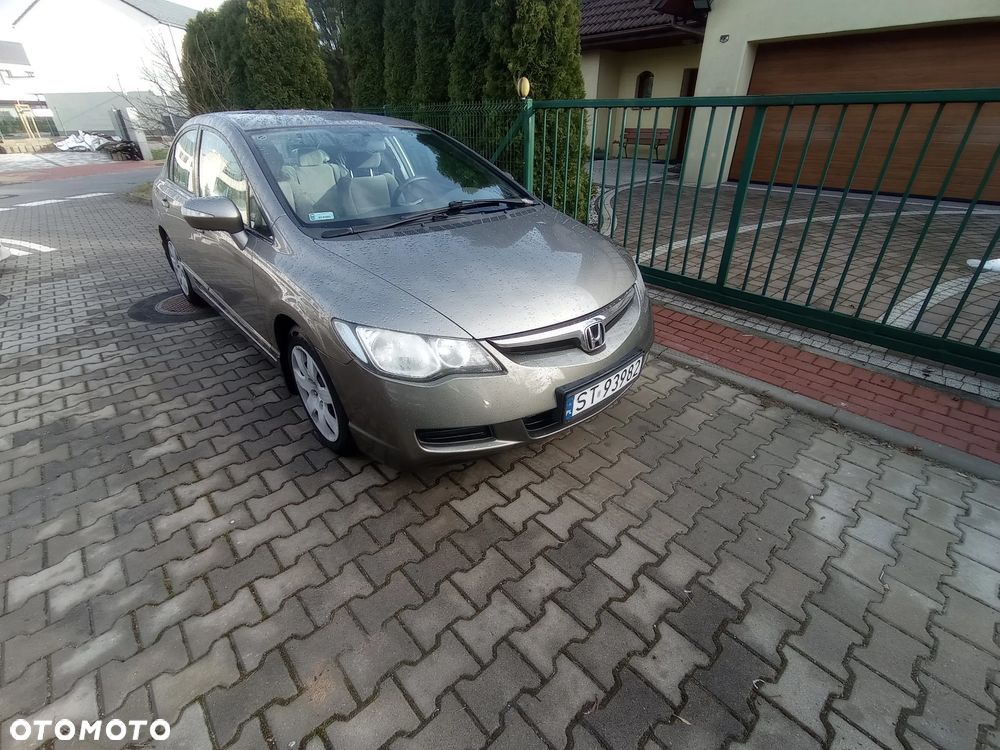 Honda Civic 1.8 Comfort - 1
