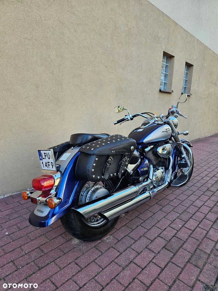 Suzuki Intruder - 4