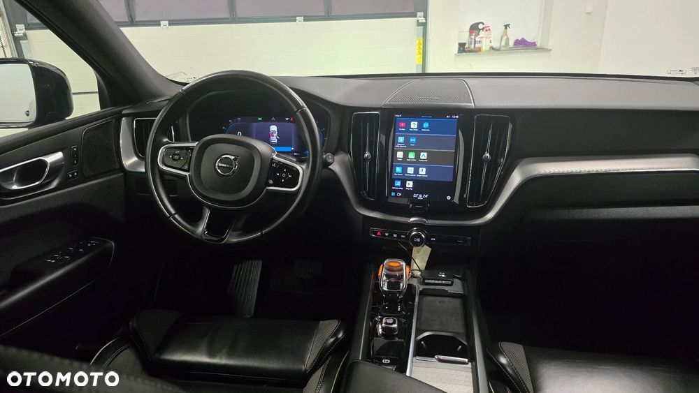 Volvo XC 60 B4 D Plus Dark - 14