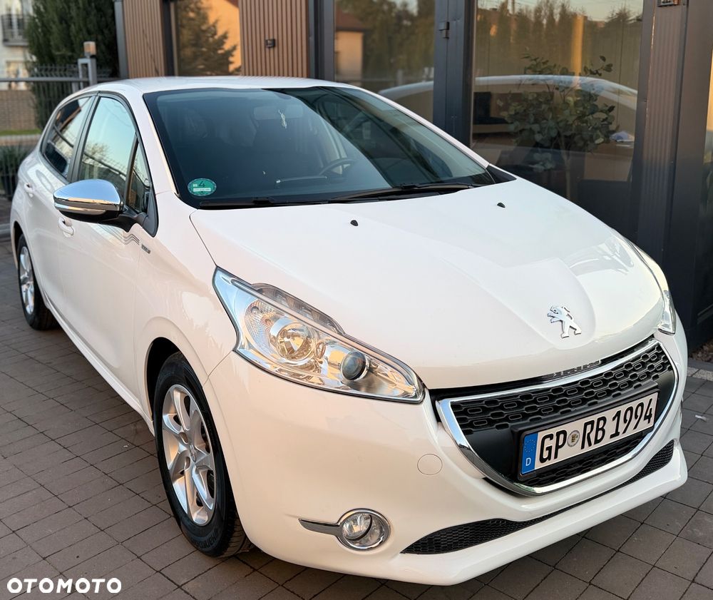 Peugeot 208 82 VTI Allure - 2