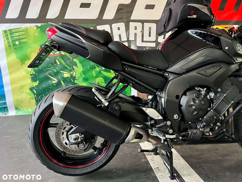 Yamaha FZ - 9