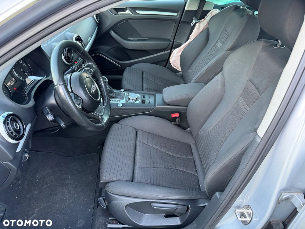 Volkswagen Golf 1.4 GTE Plug-In-Hybrid DSG - 19