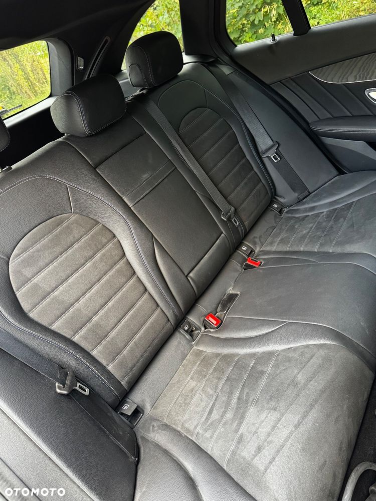 Mercedes-Benz Klasa C 300 de T 9G-TRONIC Night Edition - 17